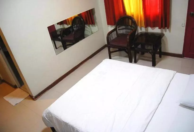 Отель Rumi Apartelle