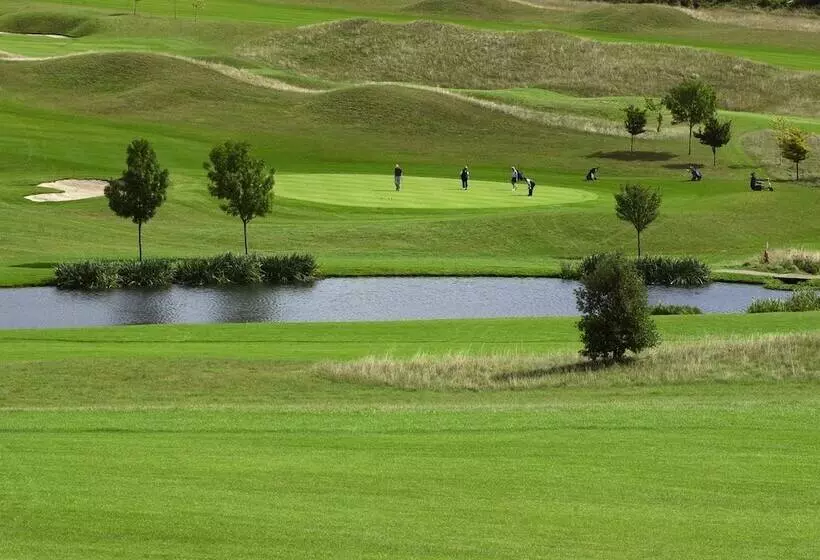 فندق South Winchester Lodges