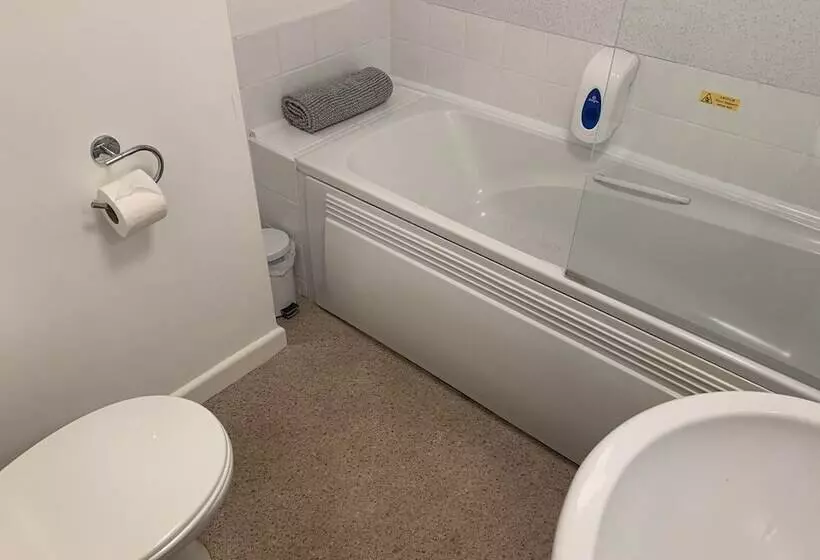 The Jubilee Hotel East With Spa Facilities