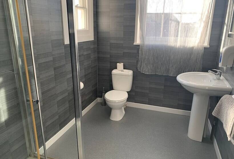 The Jubilee Hotel East  With Spa Facilities