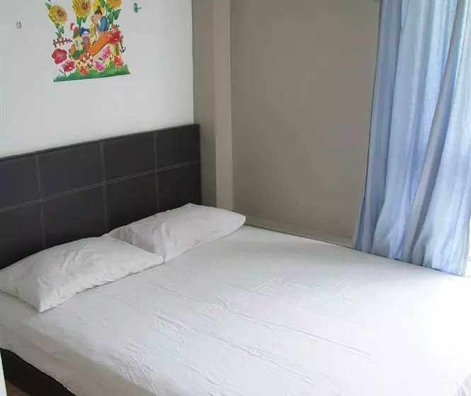 Pensió L'Armada Guesthouse