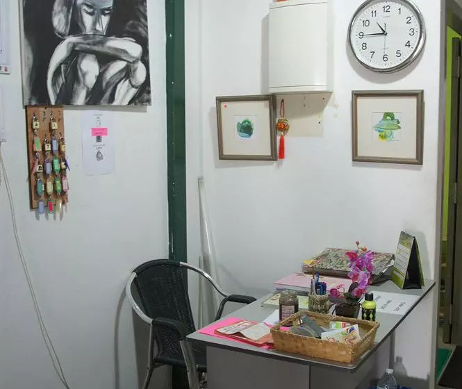 Pensió L'Armada Guesthouse