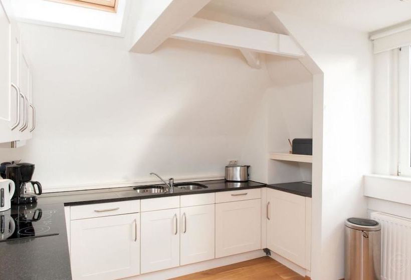 Urban Apartments Gerard Dou