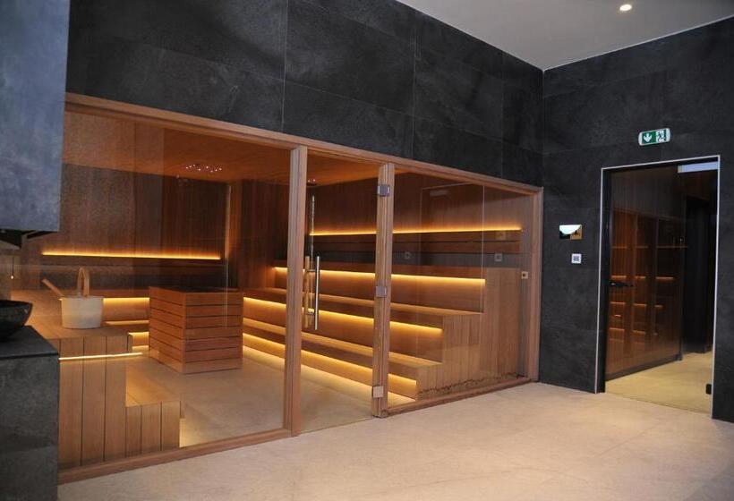 Family Apart Woodside