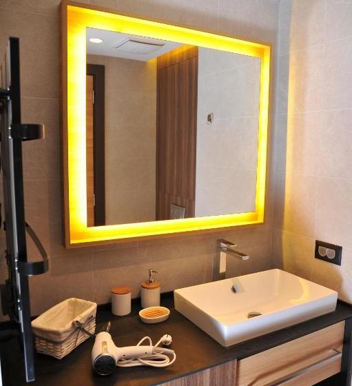 Family Apart Woodside