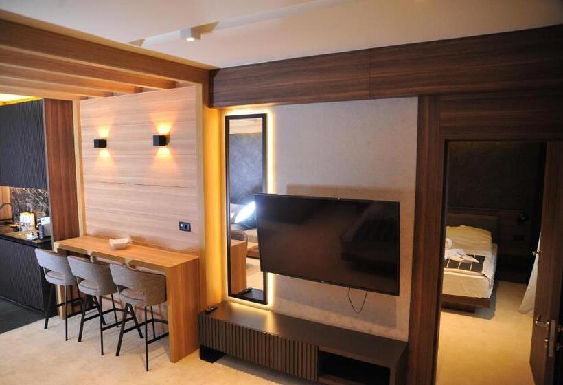 Family Apart Woodside