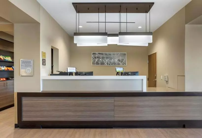 Hotelli Mainstay Suites North  Central York