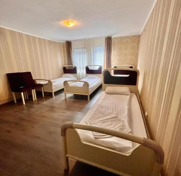 پانسیون Complex Popas Pacurari