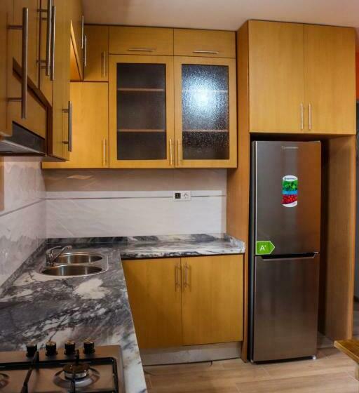 هاستل Helton´s Residence