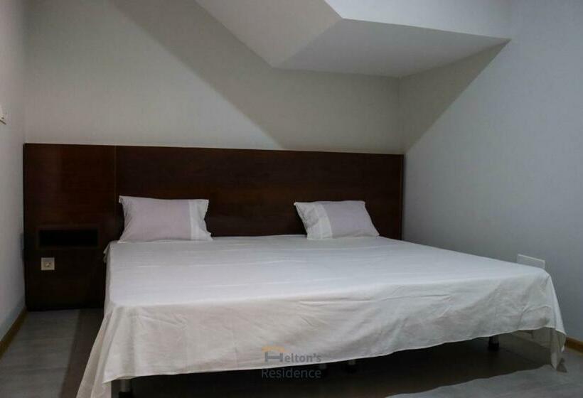 هاستل Helton´s Residence