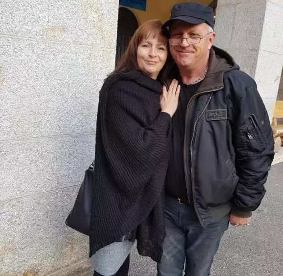 Aamiaismajoitus (B&B) La Cabane, Petite Chambre Agréable Chez L Habitant, Maison Toute En Bois