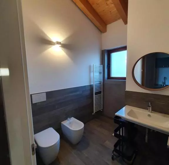 ホテル Agriturismo Budin