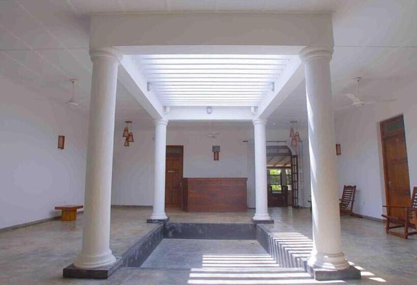 ホテル Raddegoda Walawwa Kurunegala