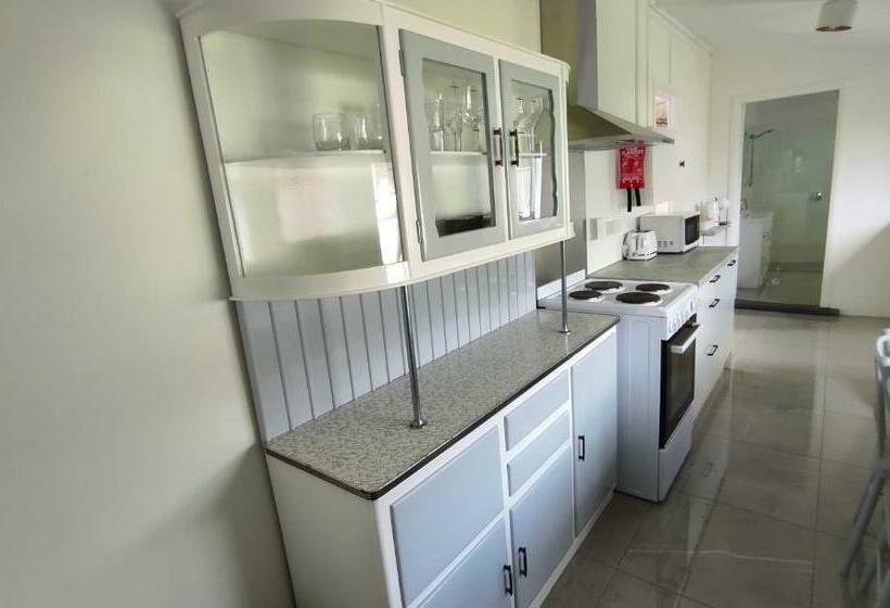 פנסיון Charming Guest House In Croydon Park