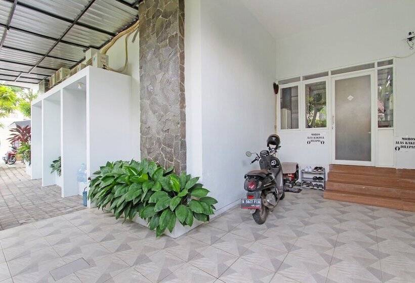 Hotel Capital O 91665 D Prof Exclusive Guesthouse