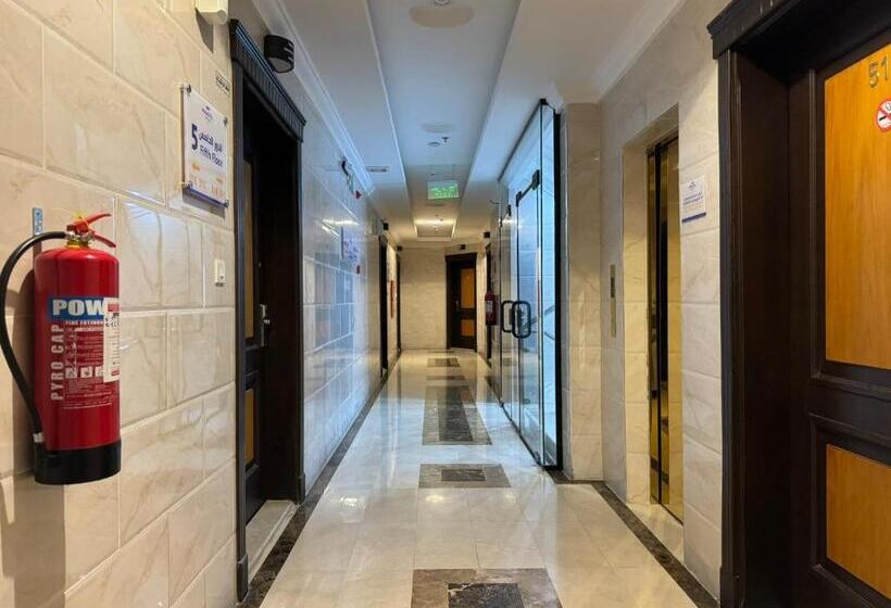 Primotel Suites As Salamah