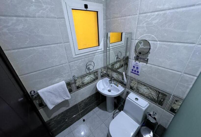 Primotel Suites As Salamah