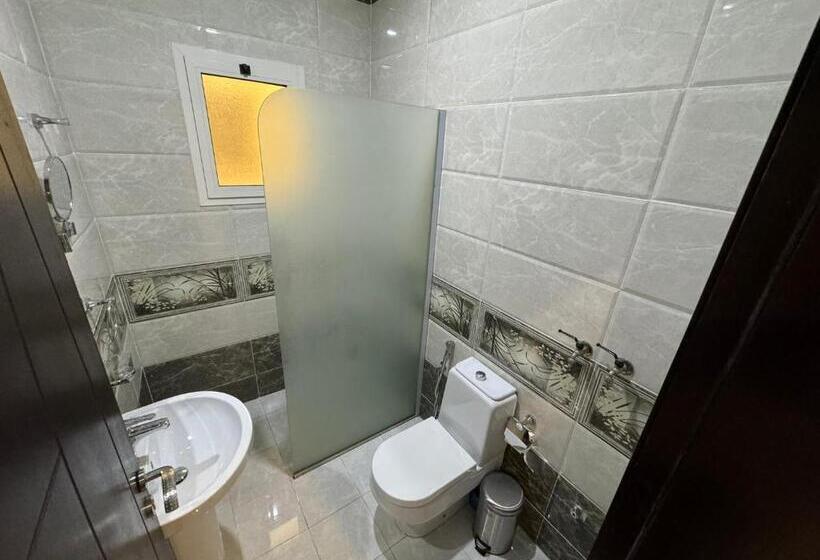 Primotel Suites As Salamah