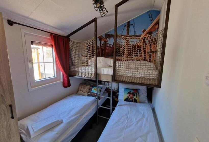 Hotelli Seaside Resort