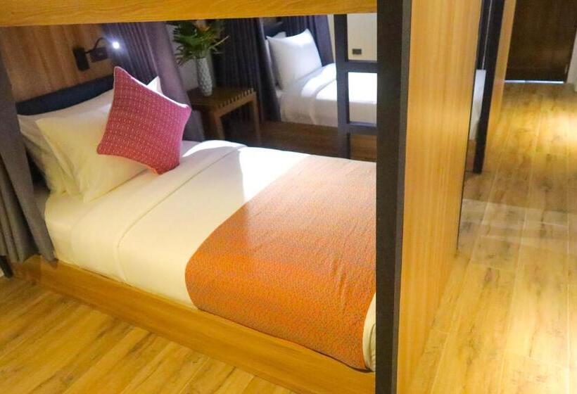 Hotel Unwnd Boutique  Caticlan