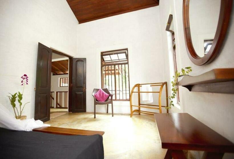 بنسيون Mahapillawa House