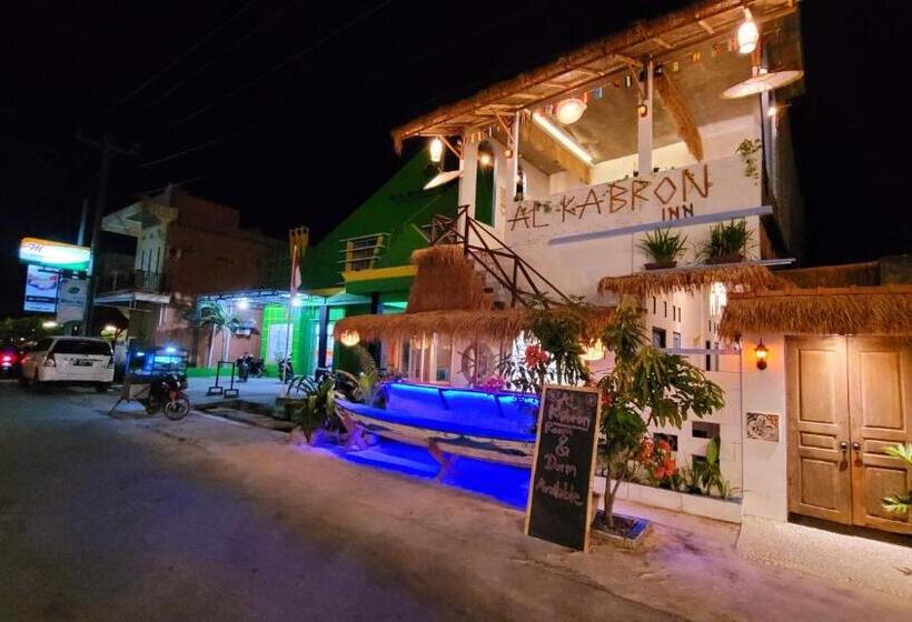 هاستل Al Kabron Inn