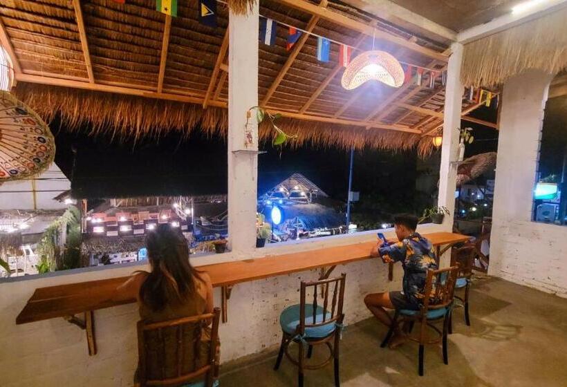 هاستل Al Kabron Inn