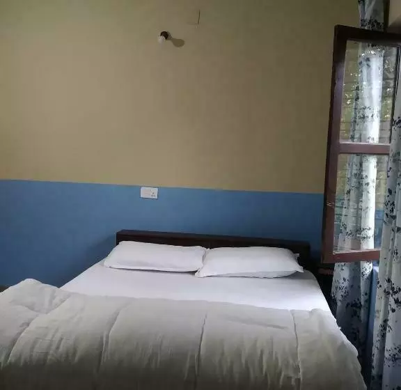 تختخواب و صبحانه Diya S Guest House   Family Environment