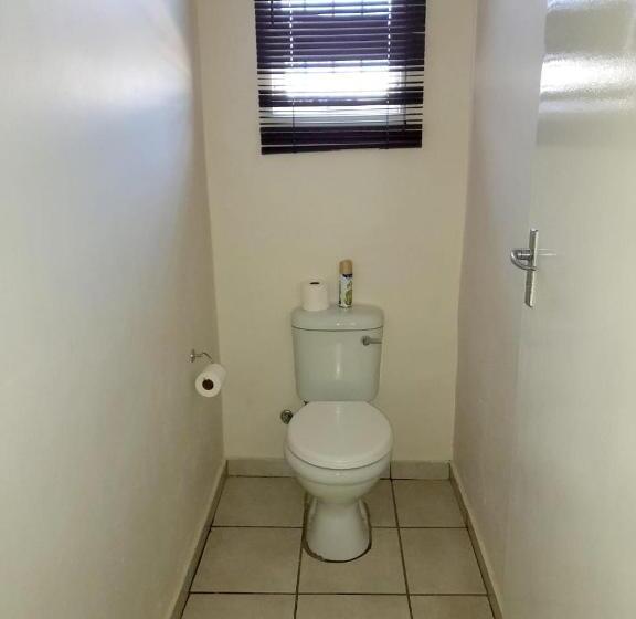 Пансион Weaver S Nest Country Inn