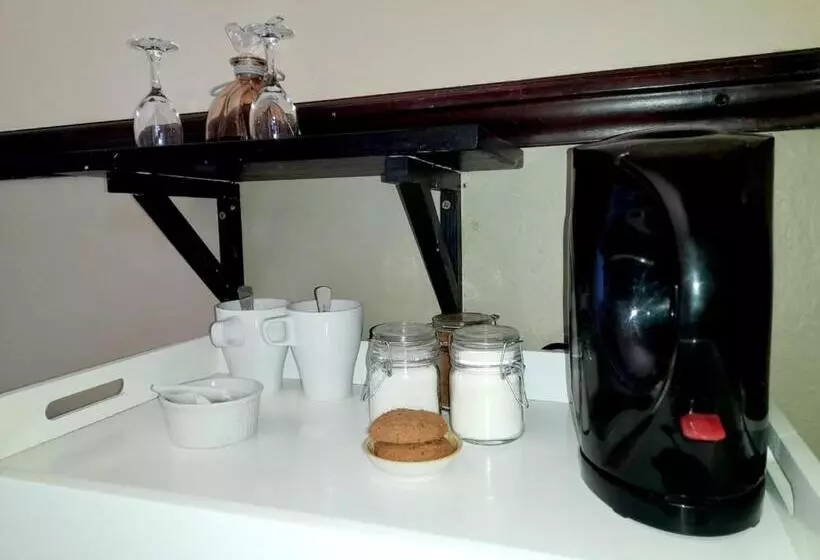 Majatalo Weaver S Nest Country Inn