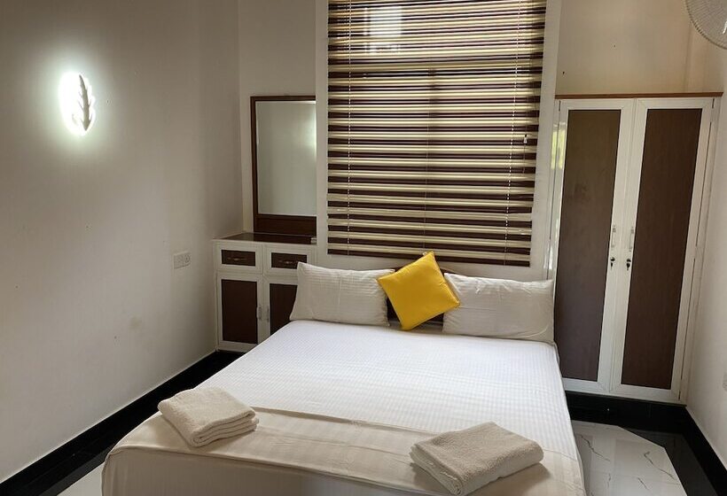 The Kingslayer Resort