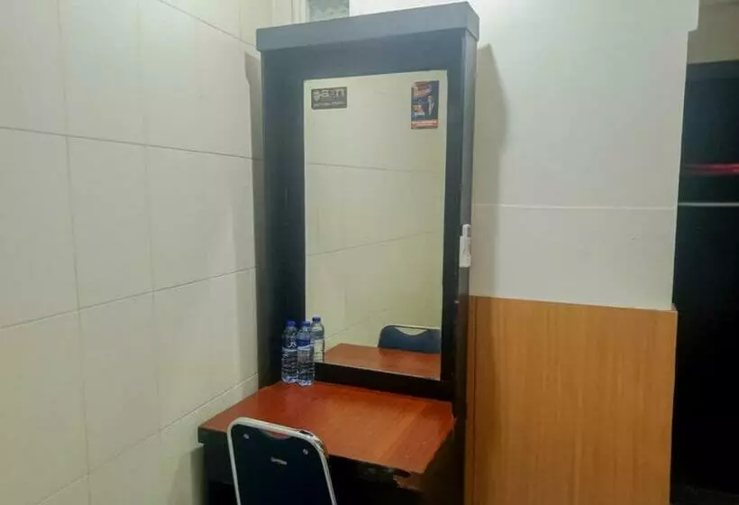 Hotelli Homestay Akik Hijau Near Panakkukang