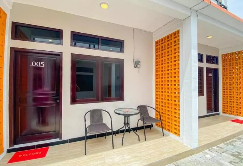 ホテル Reddoorz Plus At Orange Diponogoro Palangkaraya