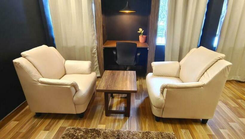 בית מלון כפרי Sai Palace