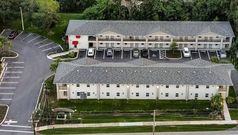 מוטל Ocala Suites