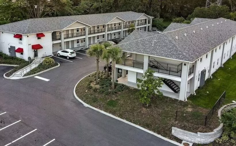 Motelli Baymont By Wyndham Ocala Suites