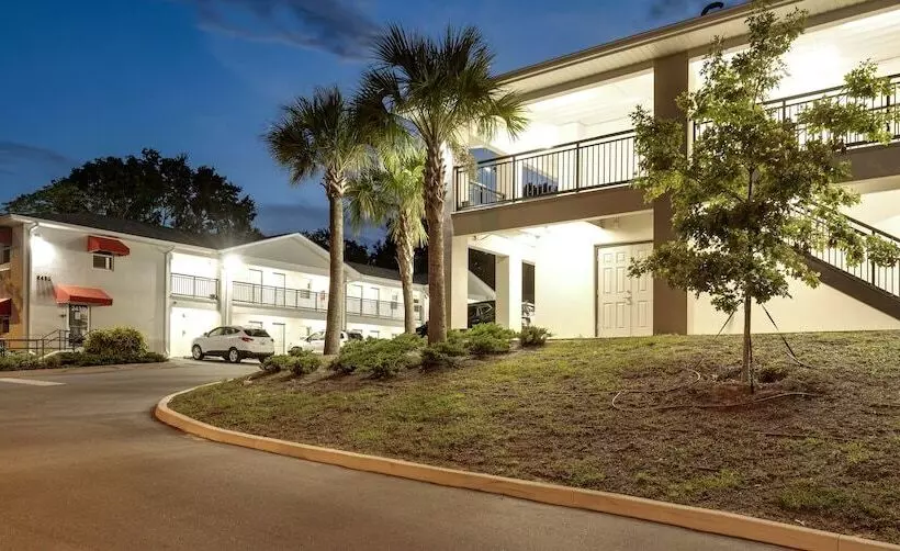 Motelli Baymont By Wyndham Ocala Suites