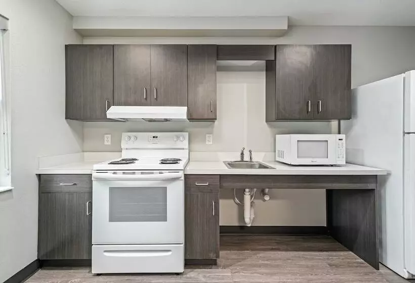 Motelli Baymont By Wyndham Ocala Suites