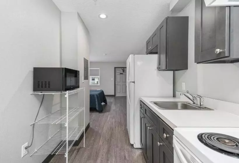 Motelli Baymont By Wyndham Ocala Suites