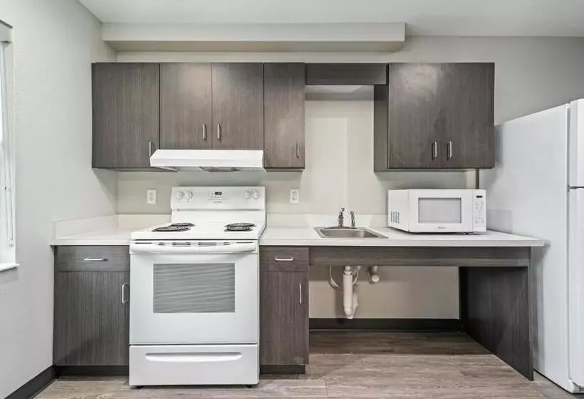 Motelli Baymont By Wyndham Ocala Suites