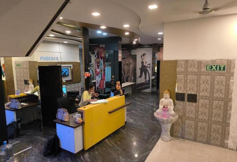 호텔 Phoenix,panvel