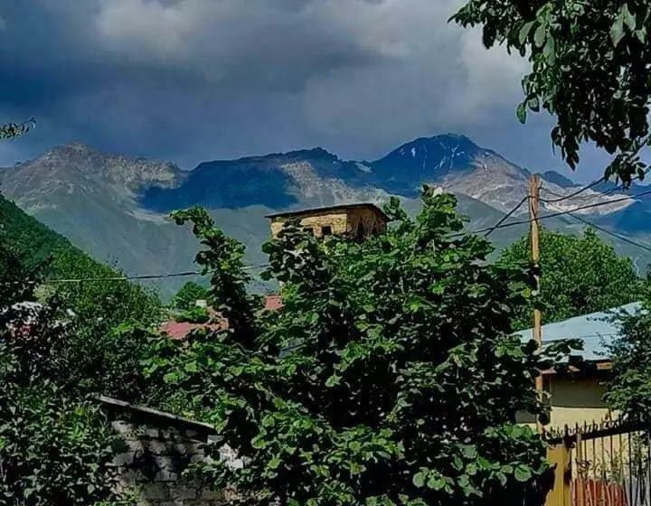 پانسیون Chirti Guest House
