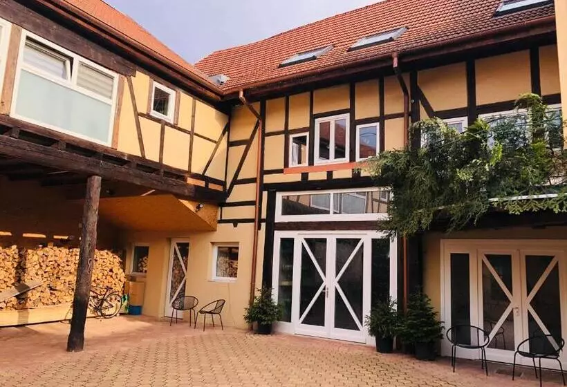 Majatalo Zewwelatreppler  La Grange Aux Petits Oignons  Chambre Rainette