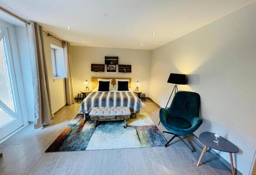 פנסיון Zewwelatreppler  La Grange Aux Petits Oignons  Chambre Rainette