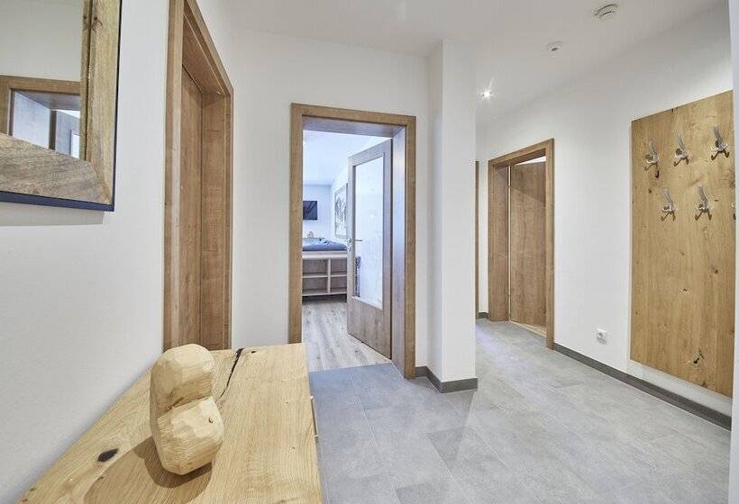 Alpenparks Chalet & Apartment Steve Lodge Viehhofen