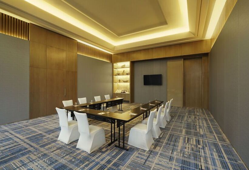 Отель Hyatt Place Bharuch