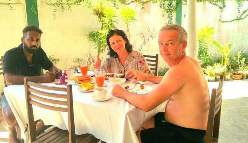 Lucky Hotel Tangalle