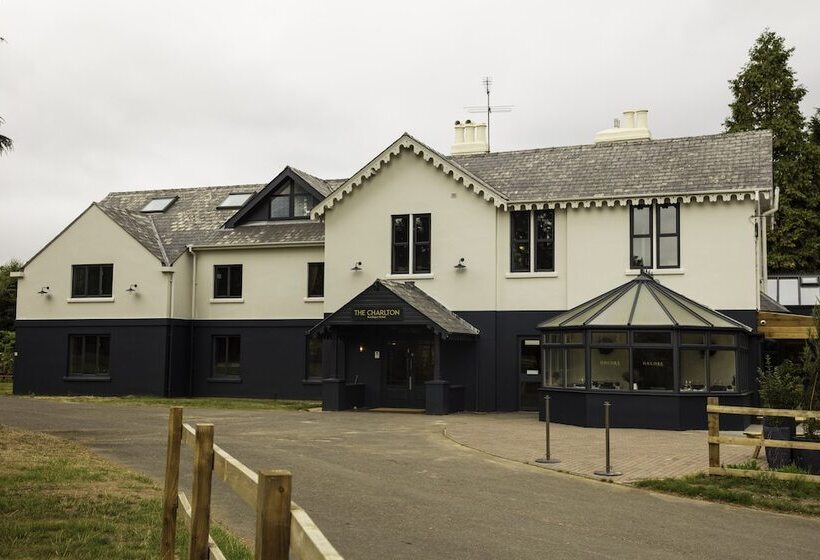 Отель The Charlton Boutique