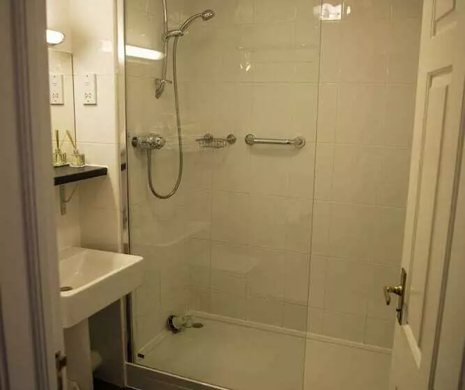 Hotelli The Charlton Boutique