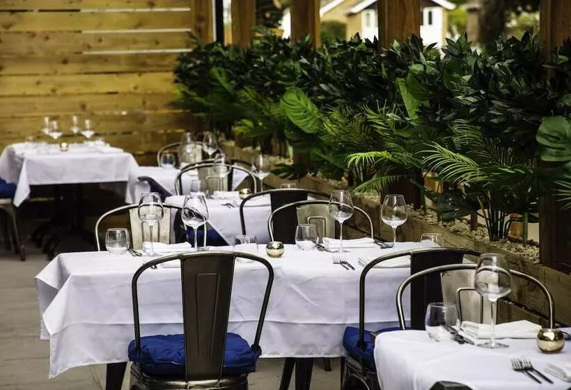 Hotelli The Charlton Boutique